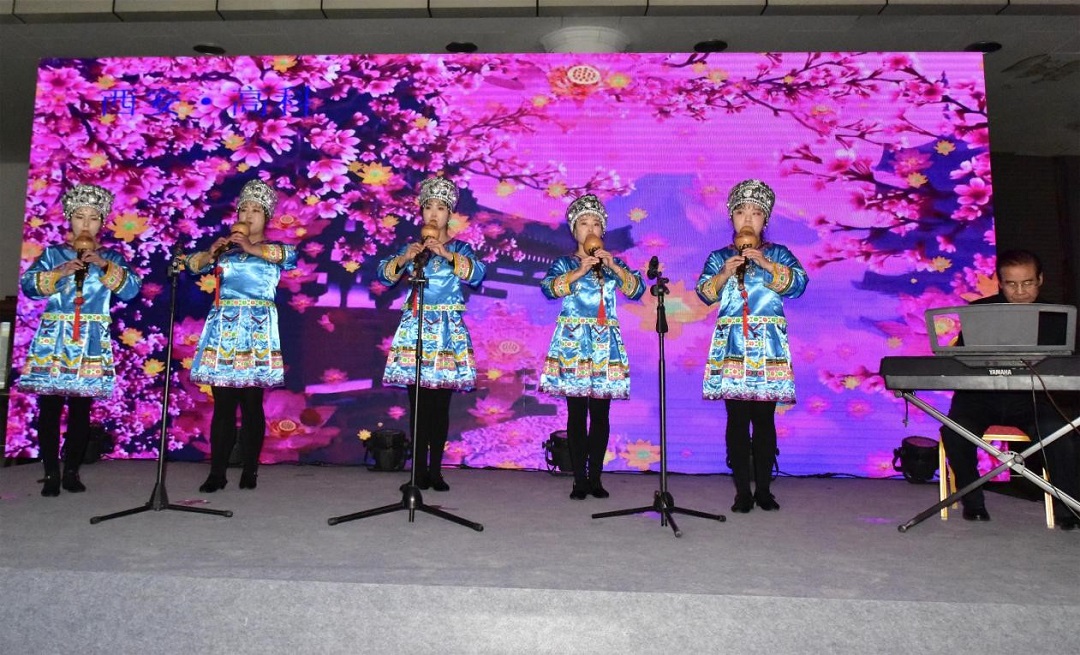我校学子葫芦丝演奏展示