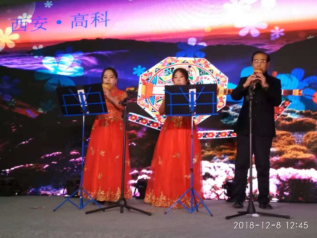 葫芦丝演奏《映山红》《多情的巴乌》