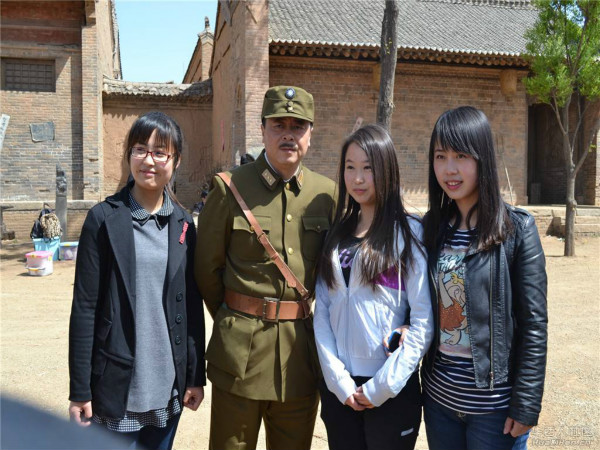 4-13112115105IU.jpg