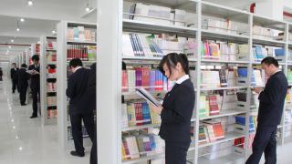 书山有路勤为径-学海无涯苦作舟