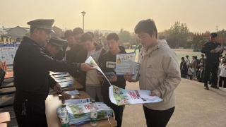 拒绝“电诈套路”！——蓝田民警为我校学子送上防诈“安全锦囊”