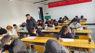 考场逐光！少年们的期末答卷正在书写