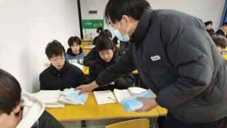 我校多措并举筑牢甲型流感防治健康防线